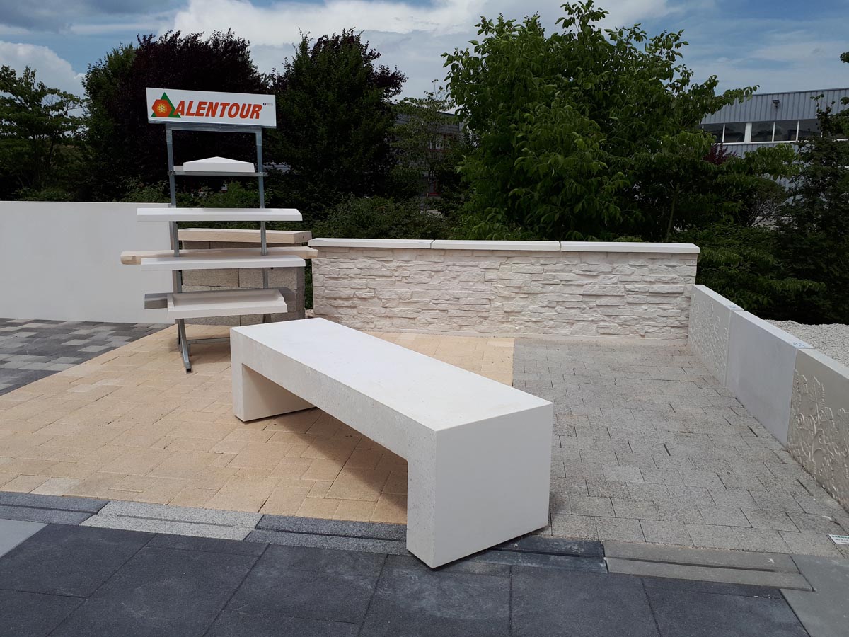 Banc urbain en béton mobilier prefabriqué, fabrication française