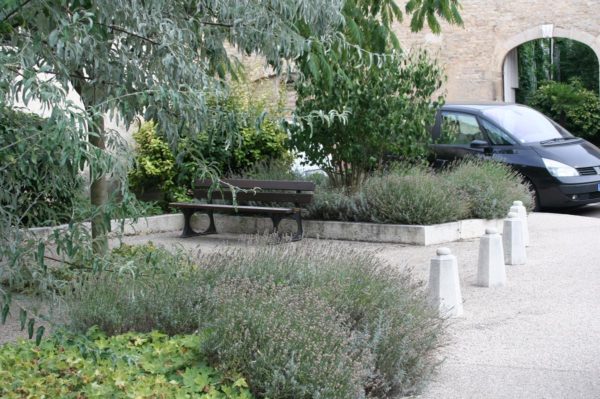 Borne de protection et anti-stationnement, modèle 1