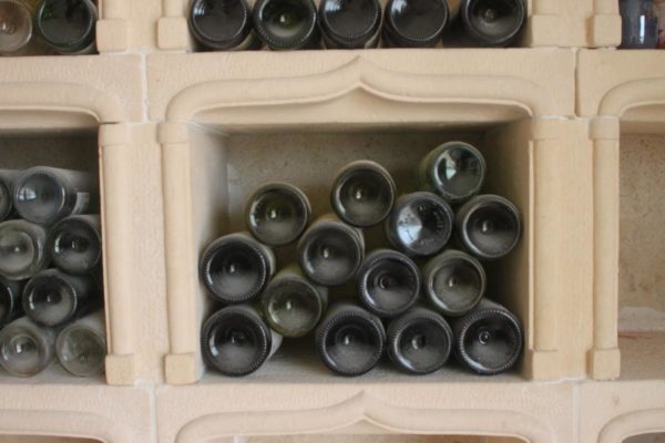 Casiers à bouteilles moulurés – Image 4