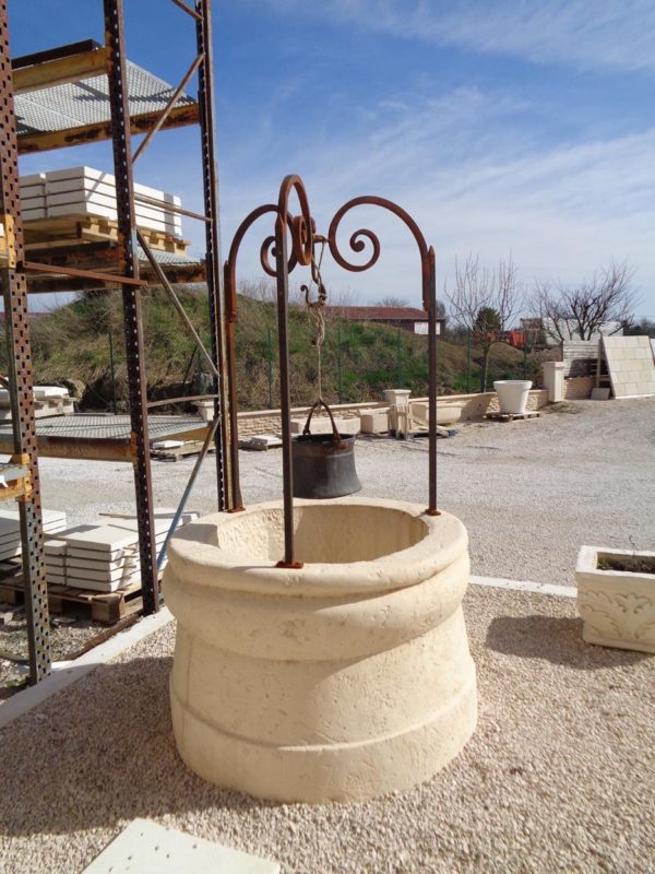 Puits de jardin en pierre reconstituée modèle 1 – Image 2