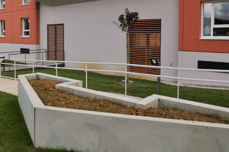 Jardinière sur mesure en béton