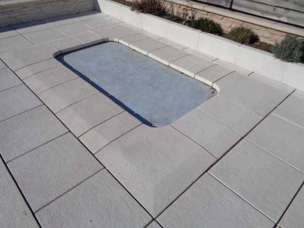Margelle de piscine plate grenaillée – Image 5