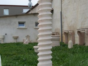 Colonne à vis de pressoir