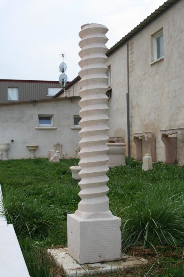 Colonne à vis de pressoir