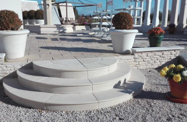 Marche escalier pleine droite et circulaire, aspect lisse – Image 2