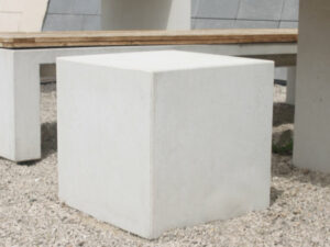 Cube ou dé (50x50x50 cm)