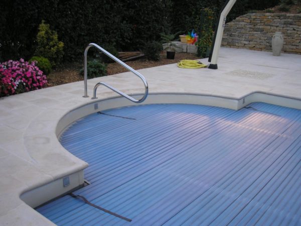 Margelle de piscine galbée – Image 23
