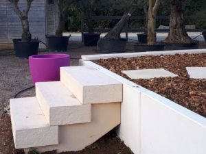 Crémaillère préfabriquée en béton armé pour escalier marches pleines
