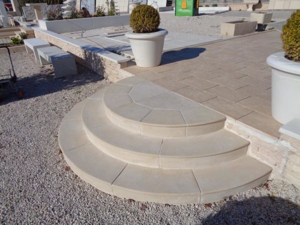 Marche escalier pleine droite et circulaire, aspect lisse – Image 6