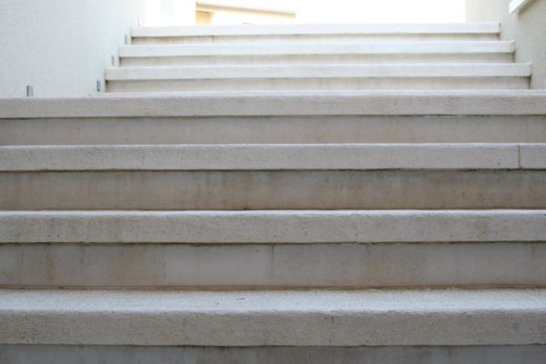Marche escalier, aspect grenaillé – Image 4