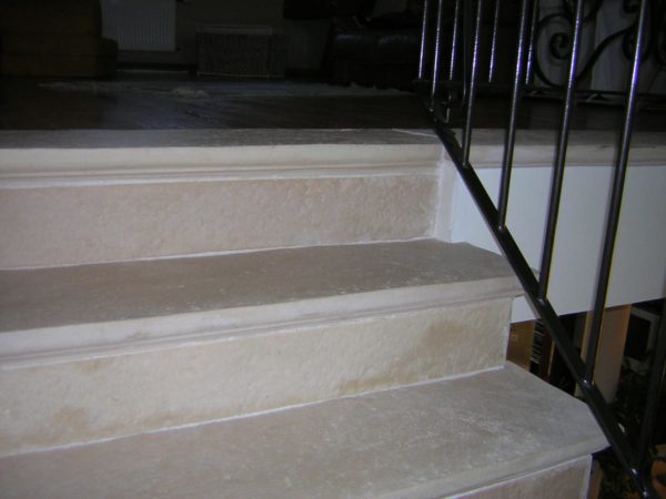 Contremarche escalier Abbatiale – Image 12