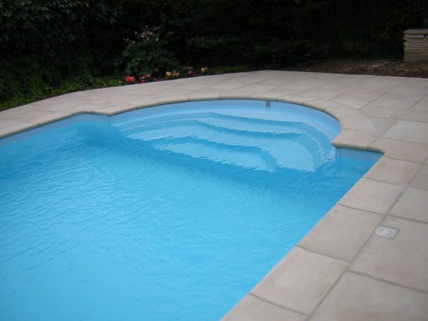 Margelle de piscine galbée – Image 4