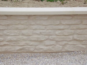 Mur de clôture aspect pierres anciennes, monobloc