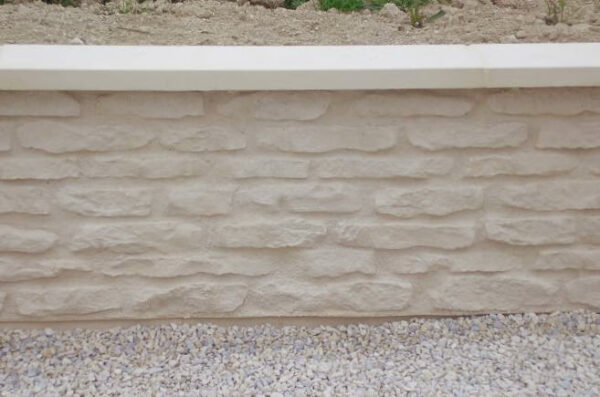 Mur de clôture aspect pierres anciennes, monobloc