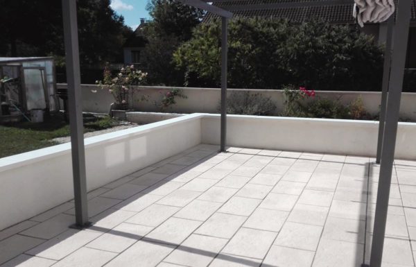 Muret de clôture monobloc aspect grenaillé – Image 3
