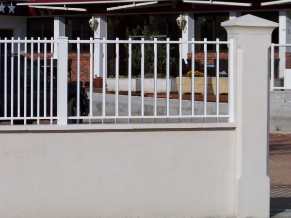 Muret de clôture monobloc aspect grenaillé – Image 6