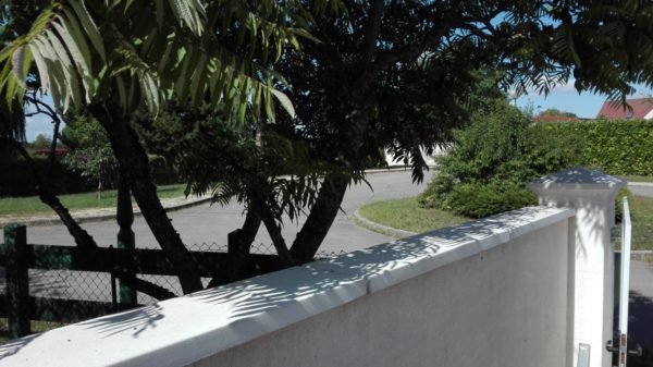 Muret de clôture monobloc aspect grenaillé – Image 7