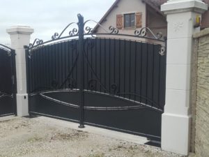 Piliers de portail lisse 40 et 50, gamme Provence, avec couronnement diamant