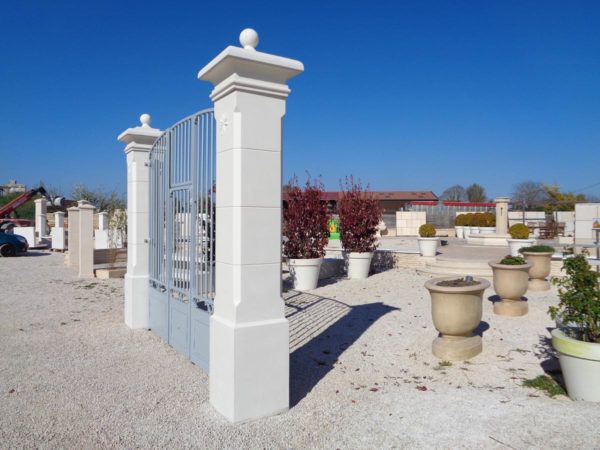 Piliers de portail lisse 40 et 50, gamme Provence, avec couronnement et boule – Image 5