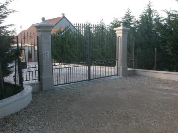 Piliers de portail lisse 40 et 50, gamme Provence, avec couronnement et boule – Image 8