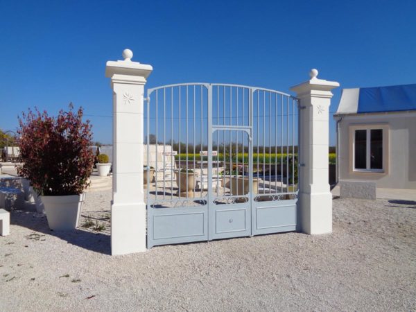 Piliers de portail lisse 40 et 50, gamme Provence, avec couronnement et boule – Image 12