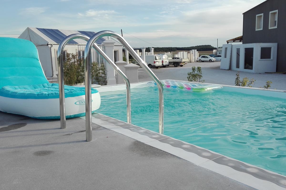 Murs Préfabriqués Pour Construction De Piscine Hors Sol En Béton