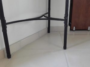 Plinthe béton lisse