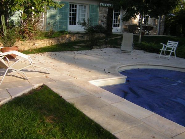 Margelle de piscine galbée – Image 22