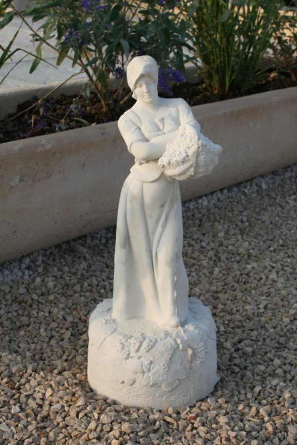 Statuette de vendangeuse – Image 2