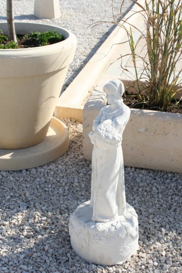Statuette de vendangeuse – Image 3