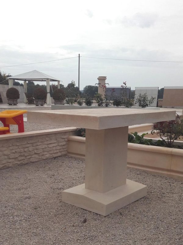 Table carrée en béton (160x100 cm) – Image 3