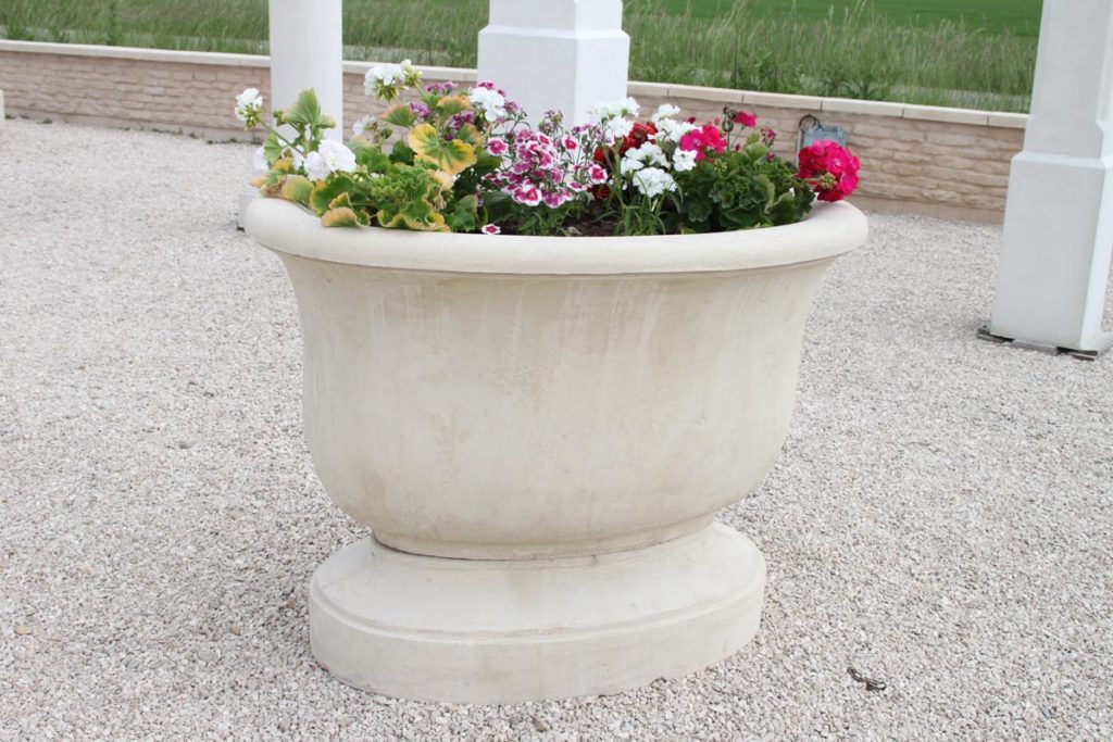 Vasque à Fleurs Exterieur Grande Taille Pas Cher Grande vasque de jardin sur pied modèle 18 - www.pierre-alentour.fr