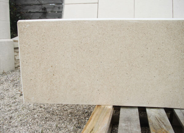 Mur de clôture préfabriqué, une face micro désactivée et une face balayée – Image 2