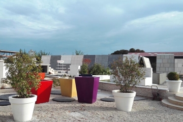 pot-beton-xxl-mobilier-urbain-aménagement-espaces-verts